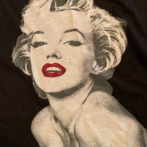 Marilyn Monroe LS Top